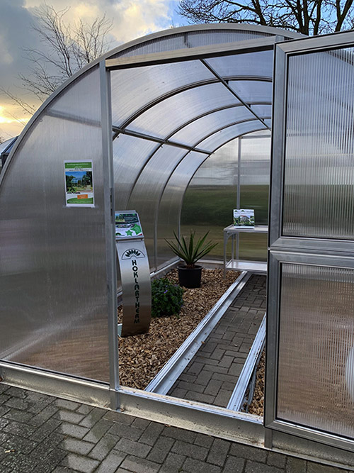 Arcus greenhouse 3/4 view 1