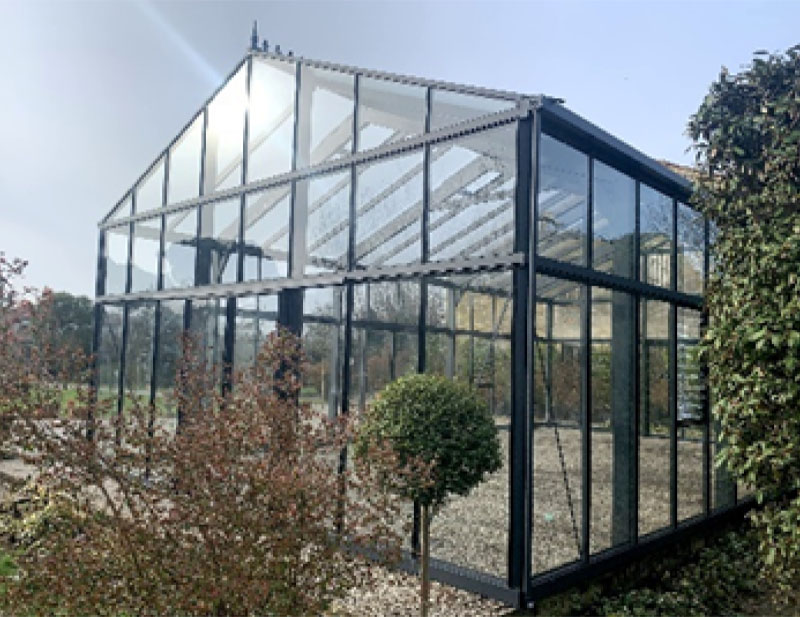 Gigant greenhouse