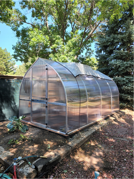 photo five RIGA IVS greenhouse with solar customizations