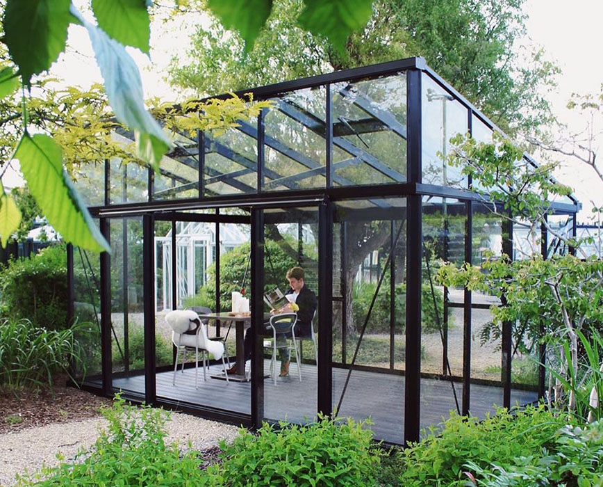 Modern Greenhouse 1