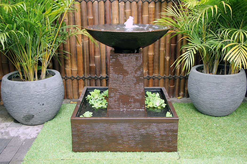 aquarius fountain