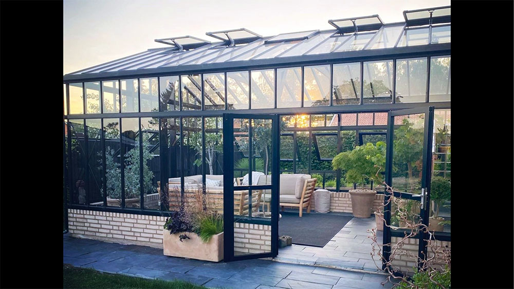 gigant greenhouse