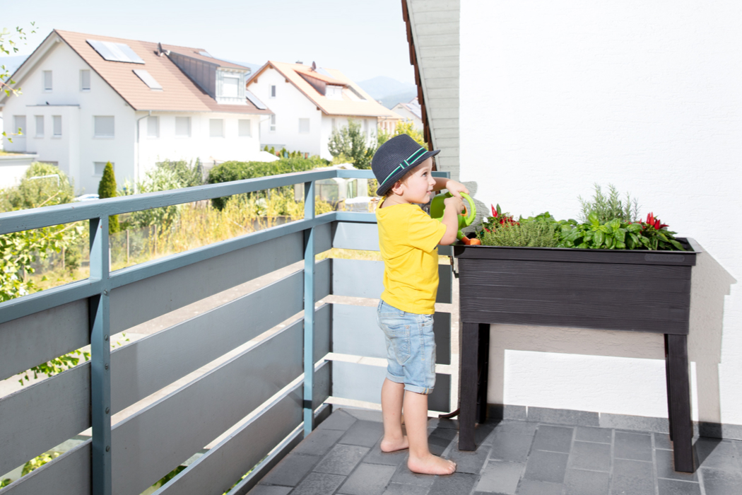 balcony raised bed planter