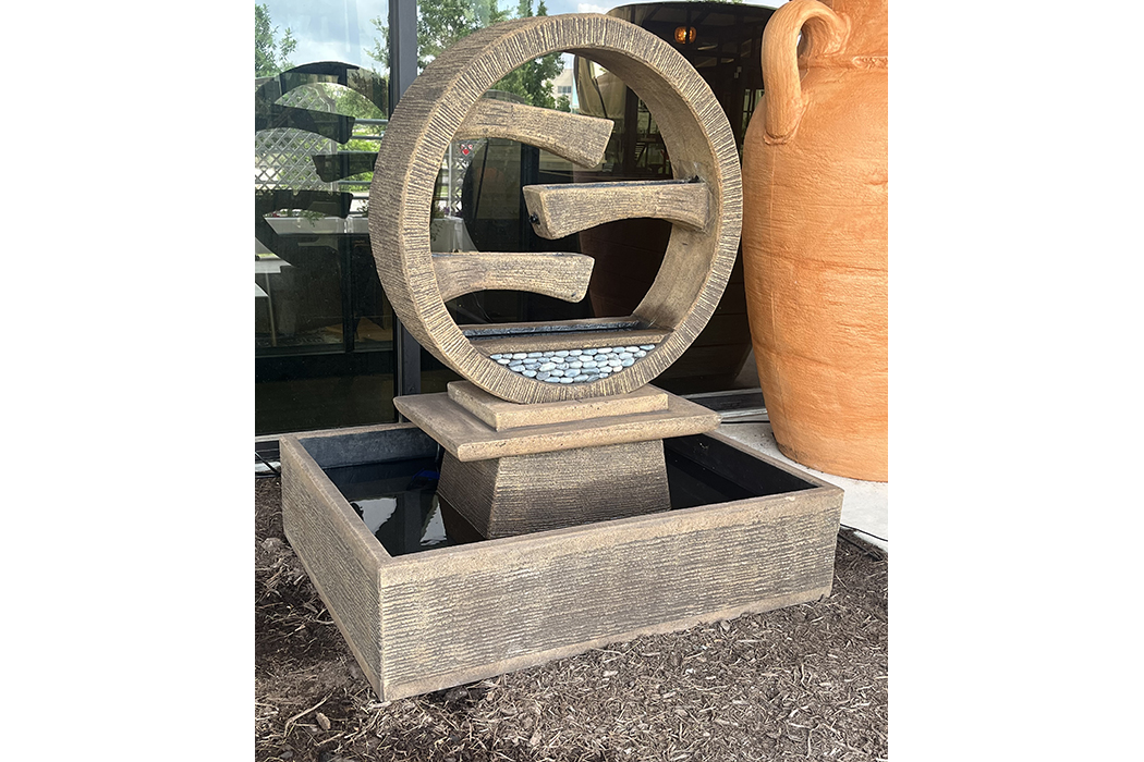wagon wheel fountain